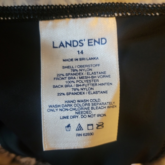 Lands' End Black and White Racerback Tankini Top. Size 14 - Picture 4 of 4